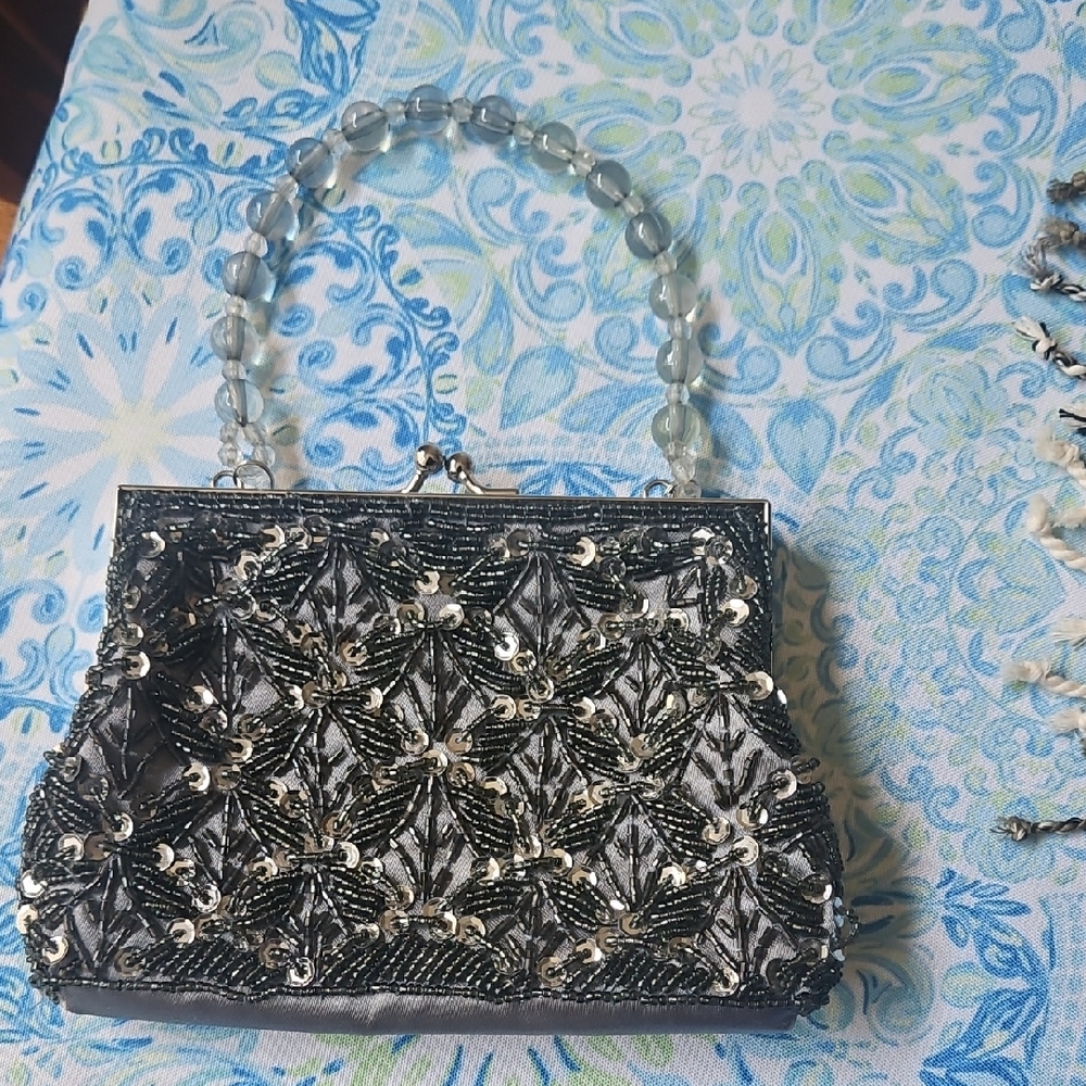 Elegant Silver Beaded Handbag
